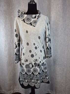 Funky People Gray Cowl Neck Tunic Dress Geometric Circle Print 3/4 Sleeve Size M